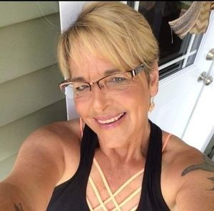 Meet your Posher, Brenda lee